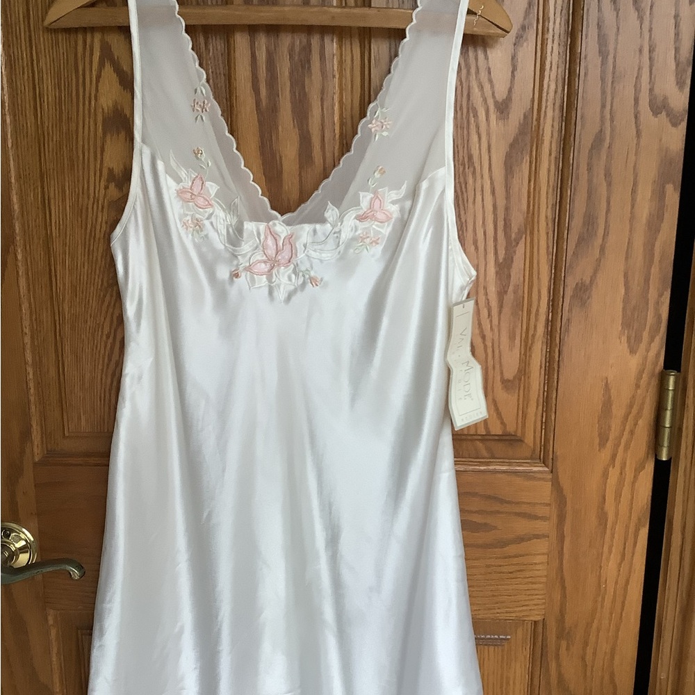Vintage Val Mode slip/dress. Sz M  NWT